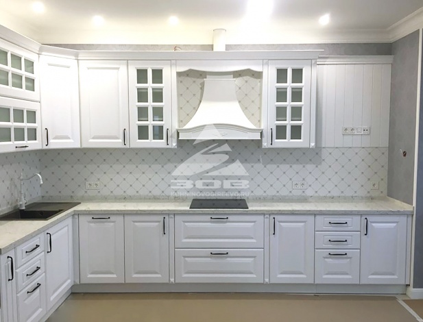 Белоснежная элегантная кухня