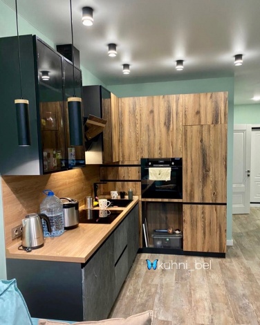 Заказ УТ197.Кухня из пластика "под дерево" и "бетон"