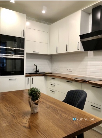 Заказ УТ231.Кухня белая из шпона