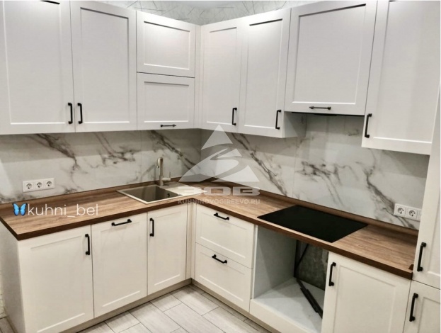 Заказ УТ230. Белая кухня в стиле Неоклассик