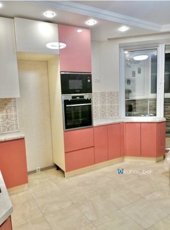 Заказ УТ234. Кухня комби с глянцевыми фасадами из эмали