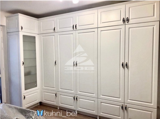 Шкафы в комнату c фрезерованными фасадами Лонгфорд миф-пвх