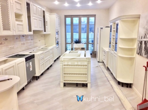 Остров из масива и каменной столешницы