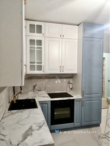 Кухня до потолка Неклассика