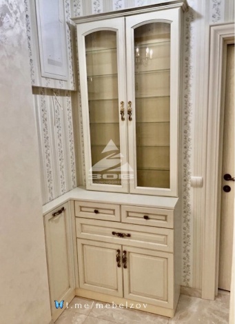 Трюмо в коридор измаслила ясеня