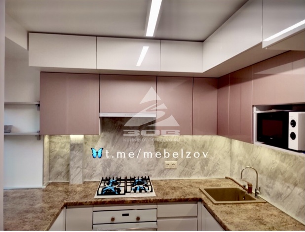 УТ279.Пурпурная кухня с фасадами из Эмаль