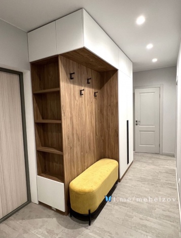 Белый шкаф в Прихожую