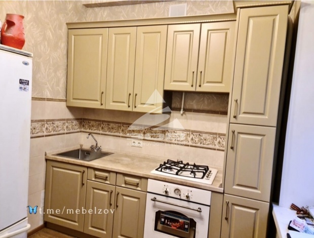 УТ385.Кремовая кухня по прямой