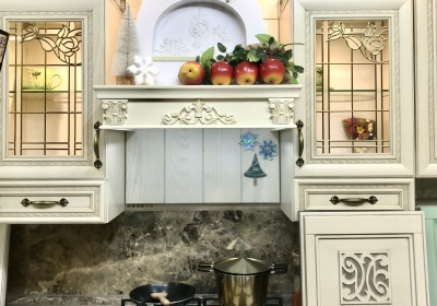 Вытяжка под цвет кухни