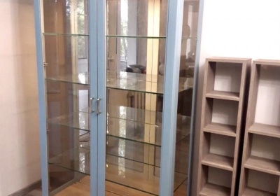 Шкаф витрина в Гостиную