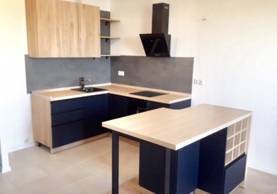 Заказ УТ208.Кухня из синего матового пластика.