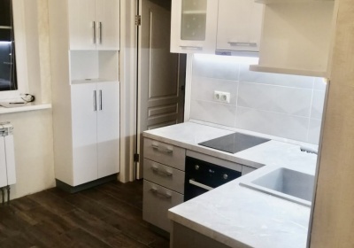 Кухня Линнеа с фасалами комби, мда-пвх матовая  и эмаль глянец