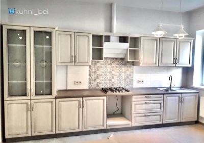 Классическая кухня ТУРИН  с фасадами патина серая