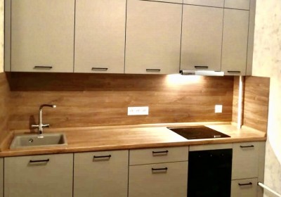 Кухня до потолка из пластика Сафари