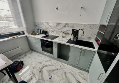 Заказ УТ257. Кухня серо голубая с фасадами мдф-пвх ХАГЕН