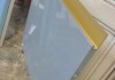 Фасад акрил с золотой ручкой