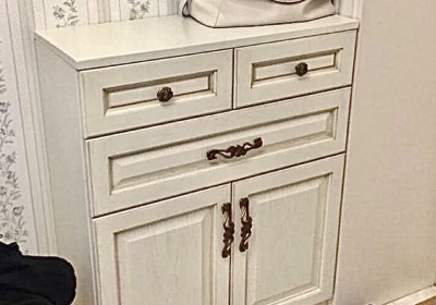 Тумба из Массива в коридор