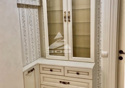 Трюмо из массива ясеня