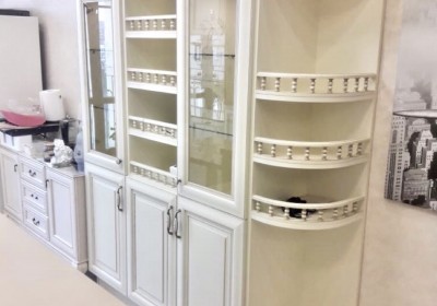 УТ181. Буфет из массива ясеня в Гостиную