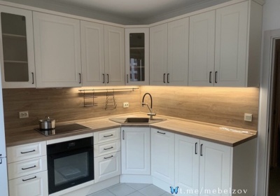 УТ384. Бклая кухня Сканди