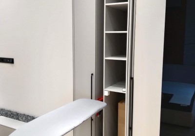 МГС153. Шкаф в нишу с выдвижной гладильной доской